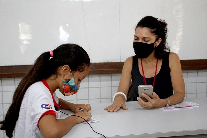 Aluna da UI Governador José Murad participa da Avalição de Fluência na escola. (Fotos: Antônio Martins) 