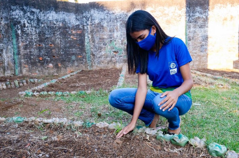 A aluna comenta importância do projeto Horta Pedagógica - Foto por: David Borges
