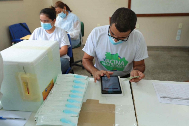 Dose de reforço para idosos de 70 anos
