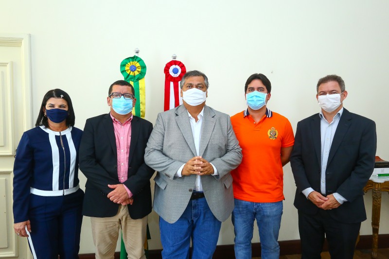 Atendendo pleitos da população, Dino celebrou nova parceria com a Prefeitura de Paulo Ramos para executar obras na cidade (Foto: Gilson Teixeira) 