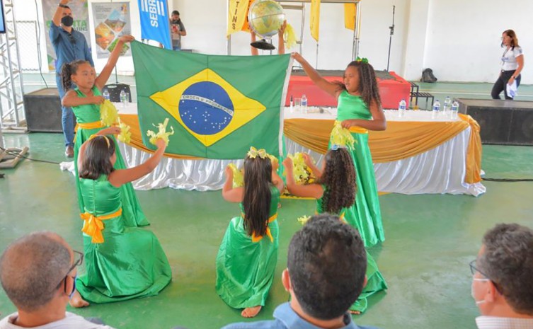 Alunas da escola também tiveram a sua vez - Foto: Flávio Cavalera/Governo do Tocantins