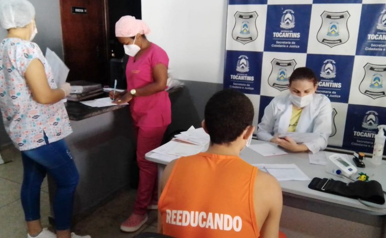 Assistência à saúde ocorre semanalmente nas Unidades Penais de forma preventiva - Foto: Seciju/Governo do Tocantins