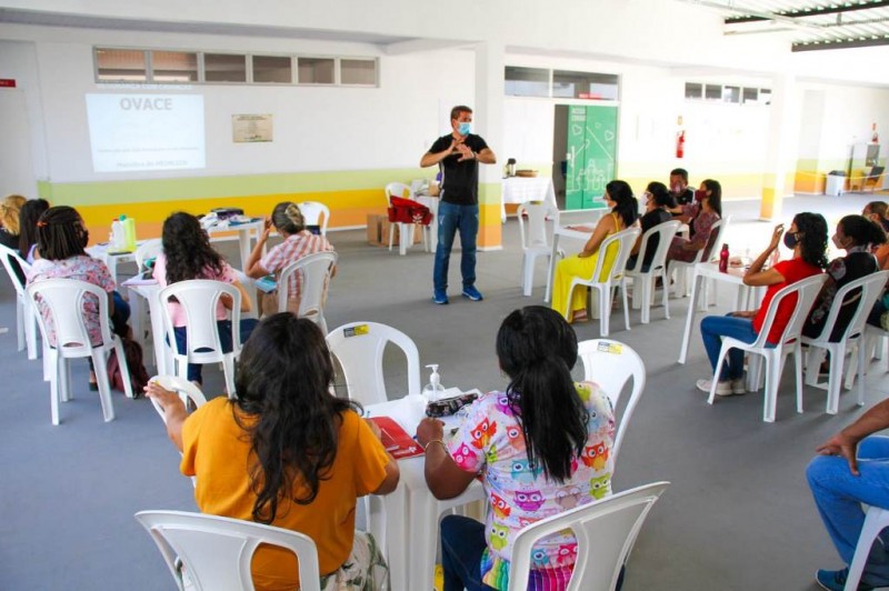 Seduc realiza I Ciclo Formativo com professores da Creche da Liberdade (Foto: Antonio Martins)