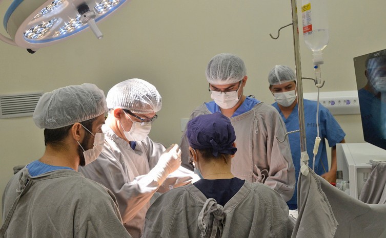 Videolaparoscopia em procedimento de gastroplastias é considerada uma técnica avançada, menos invasiva - Foto: Saúde/Governo do Tocantins
