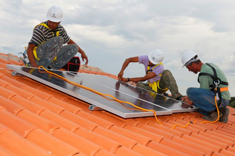 Projeto de Kátia Abreu permite a inclusão do valor referente à aquisição e à instalação de sistema de energia solar fotovoltaica no financiamento do imóvel para moradia - Governo de Goiás