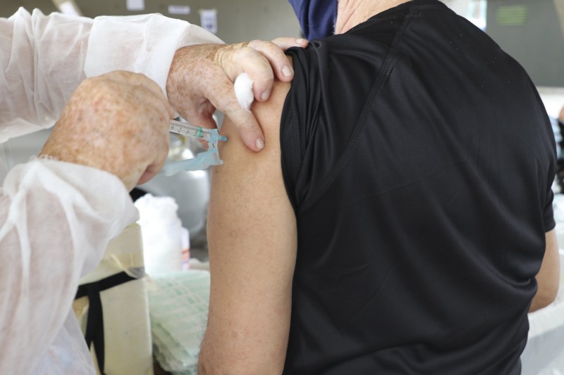 campanha de vacinação contra a infecção viral