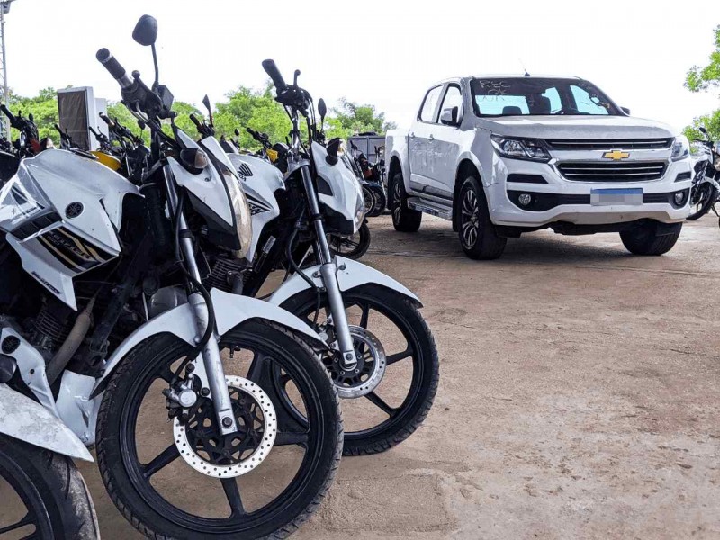 Aproximadamente 50 carros e 550 motos estarão disponíveis para o certame - FOTO: Divulgação/Detran-AM