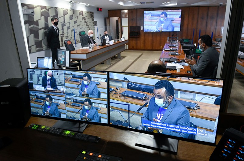 Em audiência pública na Comissão de Assuntos Econômicos, os debatedores criticaram a tentativa de privatização da Empresa de Correios e Telégrafos - Roque de Sá/Agência Senado