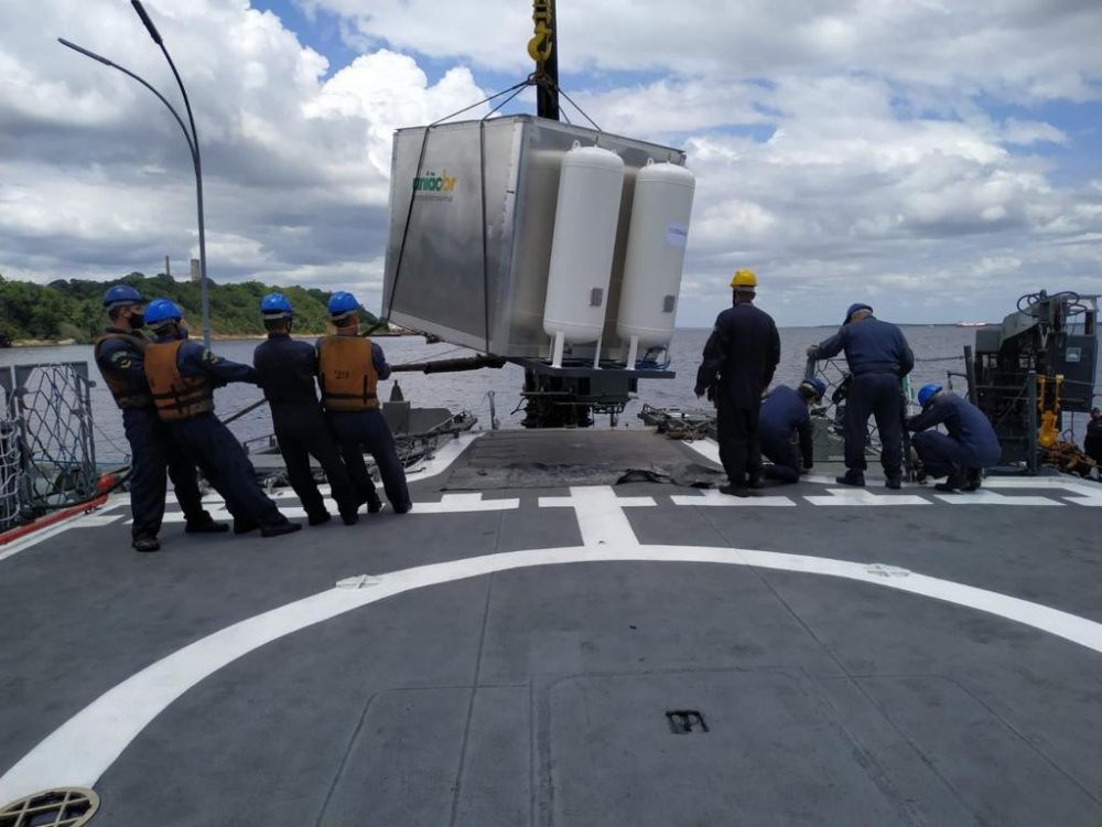 Usinas de oxigênio levadas pela Marinha vão reforçar tratamento de pacientes com covid-19 - (Foto: Divulgação Marinha)