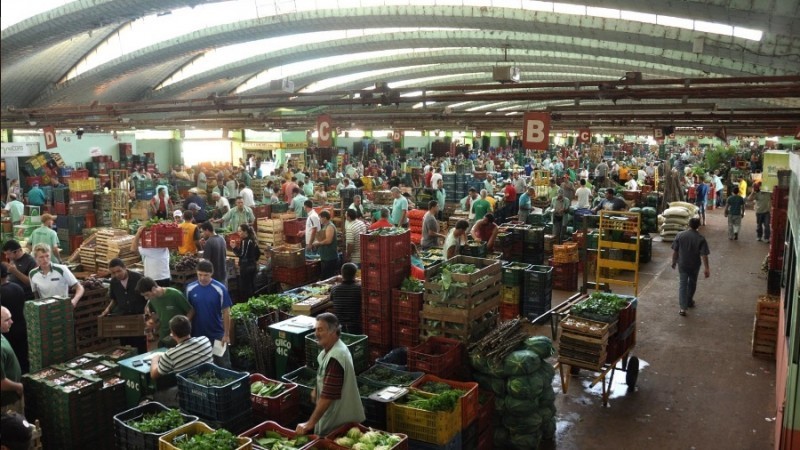 Maior entreposto de hortifrutigranjeiros do RS, atividade da Ceasa é fundamental para população - Foto: Ascom Ceasa / Arquivo