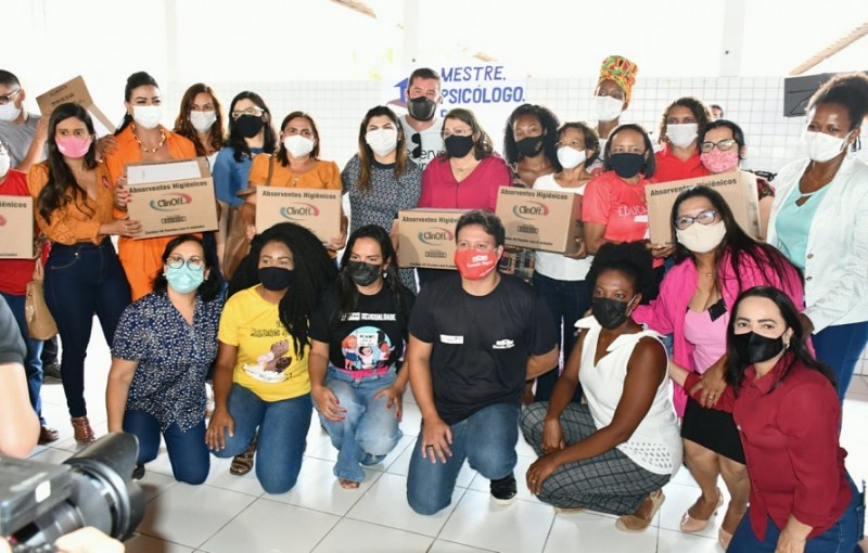 <em>Ato simbólico de entrega no Centro Educa Mais Dorilene Silva Castro (Foto: Lauro Vasconcelos)</em>