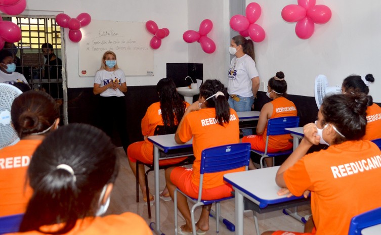 Ação contou com a realização de palestra e exame preventivo com as custodiadas - Foto: Vitória Soares/Governo do Tocantins