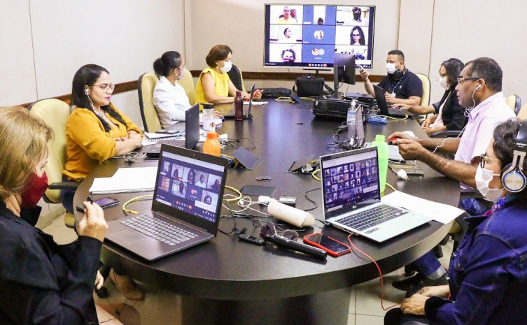 A palestra principal da noite, sobre o tema da Conferência, ficou a cargo dos representantes do CNAS e SNAS - Foto: Carlessandro Souza/Governo do Tocantins
