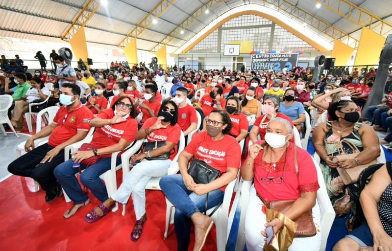 15.925 educadores da Secretaria de Educação foram beneficiados (Foto: Divulgação)