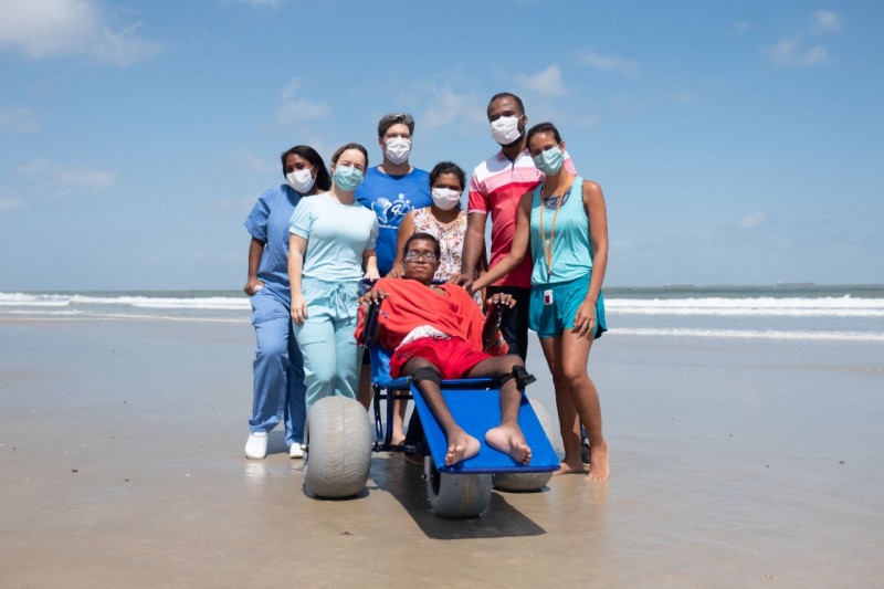 Equipe do Hospital Presidente Vargas acompanhou o paciente e a mãe dele. (Foto: Ilano Lima)