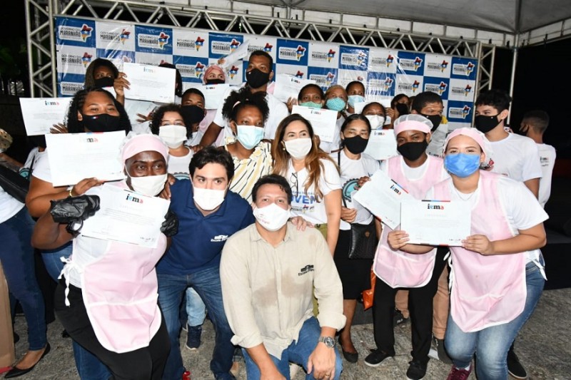 Mais de 300 estudantes vão receber a certificação (Foto: Divulgação)