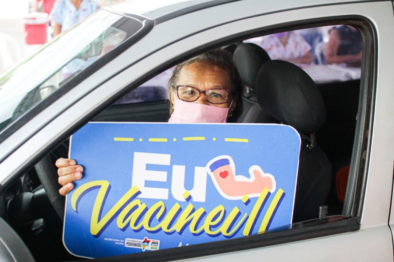 <em>Drive-Thru foi uma estratégia do Governo do Maranhão para reforçar a imunização na Grande Ilha (Foto: Divulgação)</em>