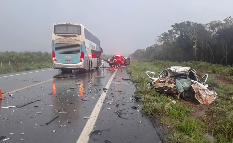 Vítima de acidente é atendida pelos socorristas do CBMTO - Foto: CBMTO/Governo do Tocantins