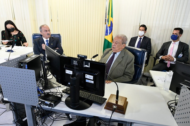 Alysson Paulinelli participou da sessão nas dependências do Prodasen, no Senado Federal