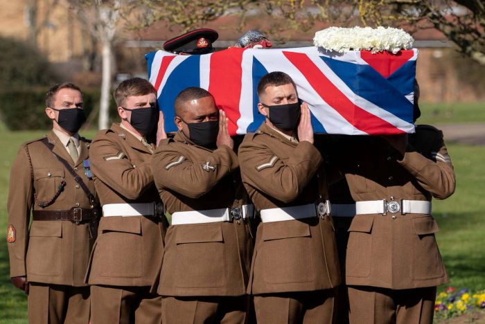 Herói britânico é enterrado com honra militar no Reino Unido - (Foto: Joe Giddens/Pool via REUTERS - 27.2.2021)