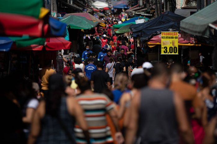 Manaus, um dos principais focos de avanço da variante brasileira - (Foto: Bruno Kelli/Amazônia Real - 07.07.2020)