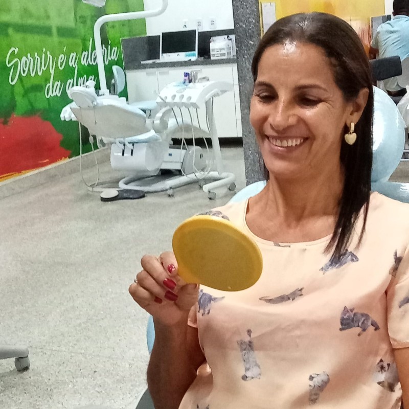  Unidade de Especialidades Odontológicas (Sorrir) entregou 50 próteses totais e parciais para pacientes. (Foto: Divulgação)