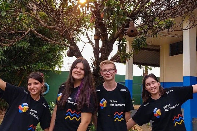 © Alunos do Ensino Médio do Colégio Estadual Jardim Porto Alegre/Toledo Paraná