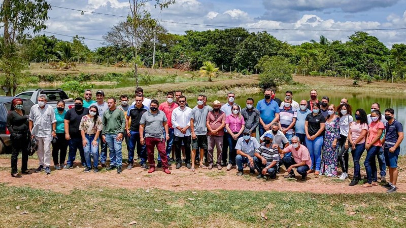 <em>Representantes da Sagrima e piscicultores debateram soluções para gargalos na cadeia produtiva do pescado da região (Foto: Divulgação)</em>