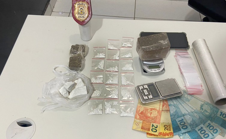 Drogas e dinheiro apreendidos pela Polícia Civil em Porto Nacional - Foto: SSP/Governo do Tocantins