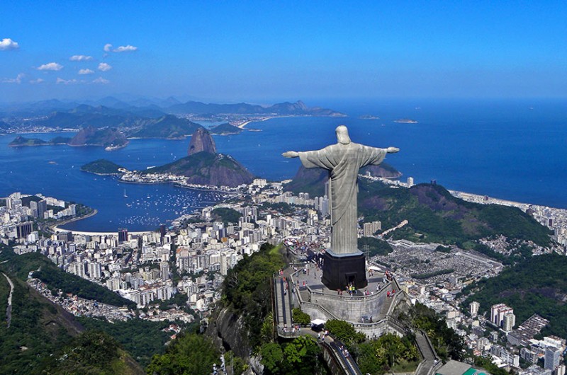 O monumento foi inaugurado em 12 de outubro de 1931 - Wikipedia