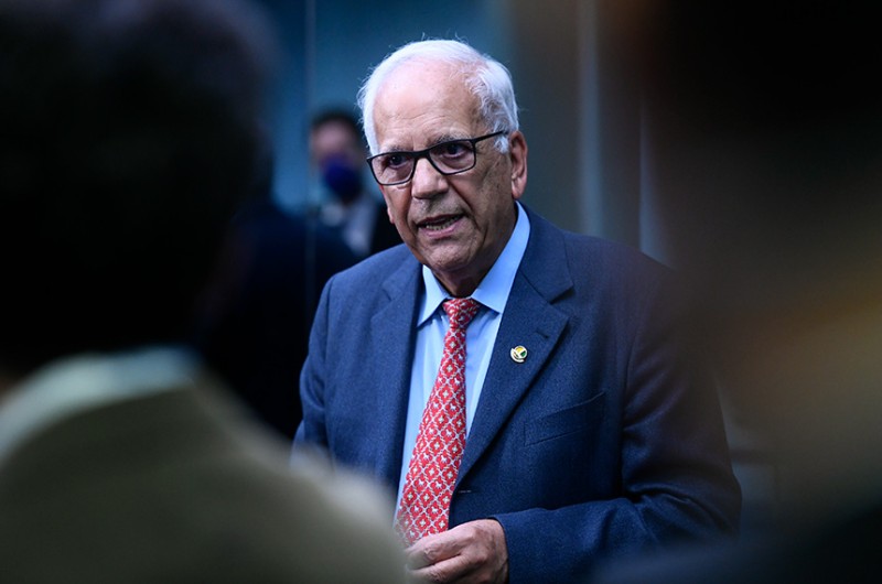 O senador Oriovisto Guimarães é o relator de receitas do Orçamento 2022 - Marcos Oliveira/Agência Senado