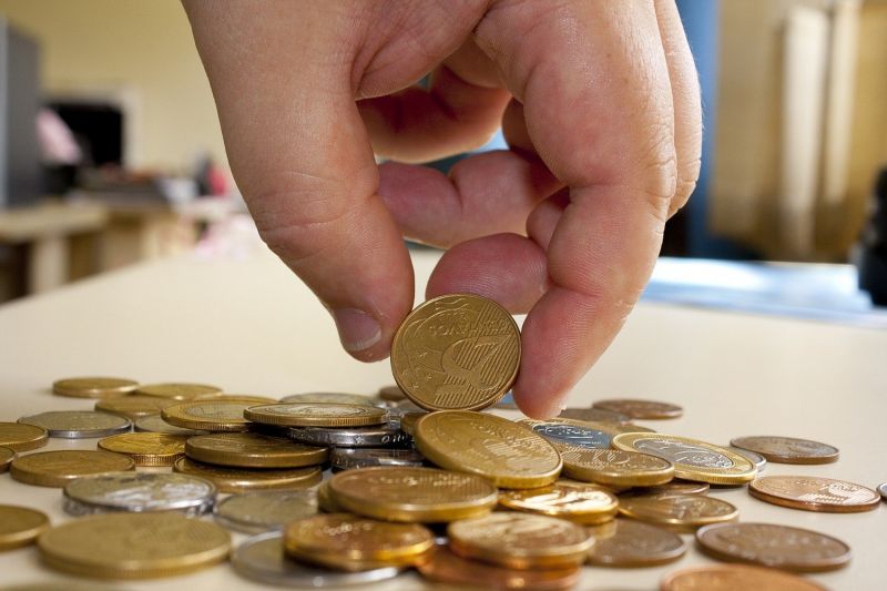 Retirada ocorre no segundo mês consecutivo; em janeiro valor chegou a R$ 18 bilhões - (Foto: USP Imagens)