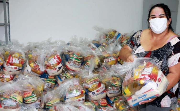 Já foram distribuídas cerca de 1,6 milhão de cestas básicas nos 139 municípios do Estado - Foto: Carlessandro Souza/Governo do Tocantins