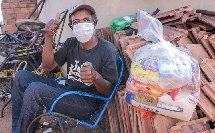 Governo do Tocantins atende municípios das regiões central, centro oeste, norte e sul do Estado com entrega de cestas básicas - Foto: Carlessandro Souza/Governo do Tocantins