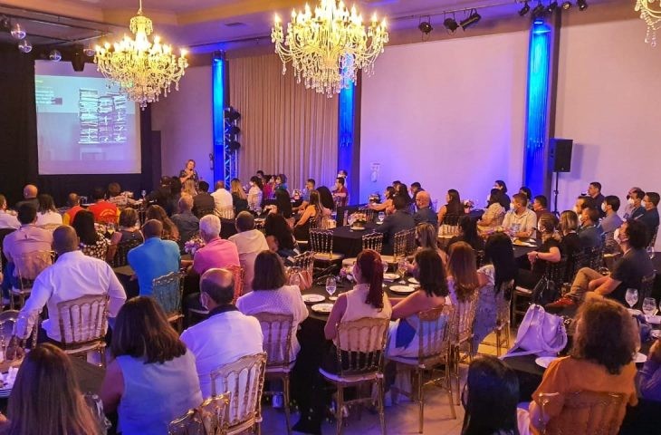 Vinícius Espíndula, Hugo Leonardo e Renata Novaes