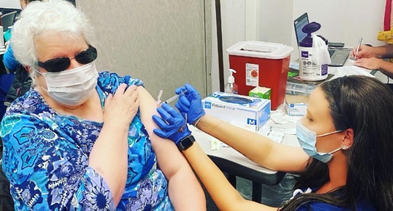 Mundo já aplicou mais de 300 milhões de vacinas contra covid-19 - (Foto: Reprodução/Megan Patterson)