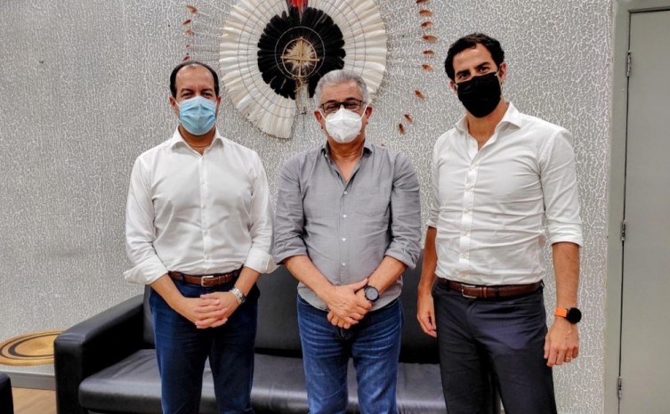 Moisés Gomes, Hercy Filho e Joaquim Monteiro reuniram-se para tratar do Sertões 2022 - Foto: Seleucia Fontes/Governo do Tocantins