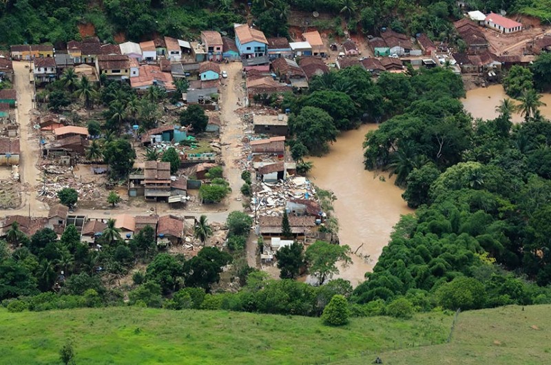 Os recursos devem ser destinados principalmente aos estados da Bahia e de Minas Gerais, mais fortemente atingidos pelas chuvas que deixaram pelo menos 31 mortos e 107 mil desabrigados e desalojados - Isac Nóbrega/PR