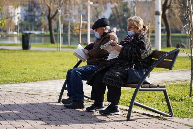 Idosos têm mais chances de pegar covid novamente - (Foto: PIXABAY)