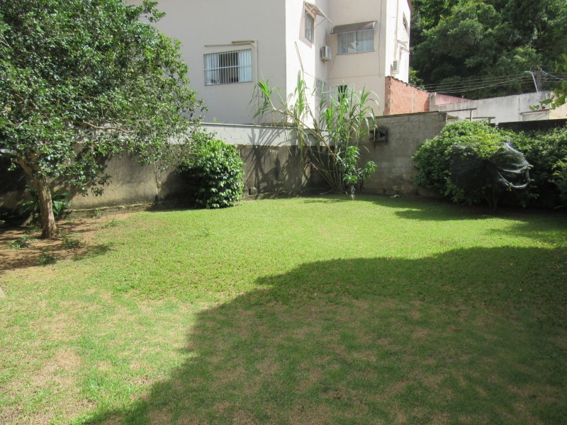 A casa do aposentado Victor Hugo Vervloet está sempre limpa, prevenindo assim o aedes. 