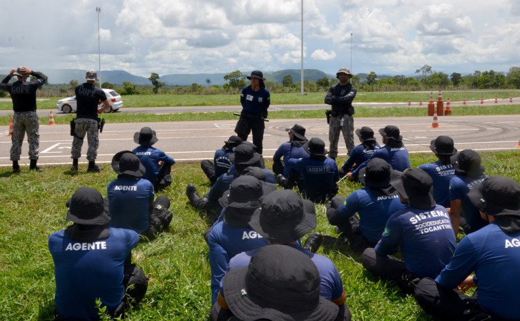 Agentes do Sistema Socioeducativo têm passado por capacitações contínuas referentes à custódia de adolescentes em cumprimento de medida socioeducativa - Foto: Vitória Soares/Governo do Tocantins