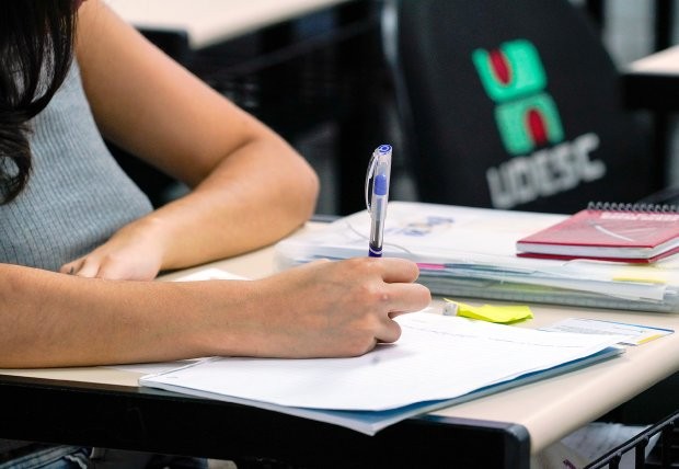 Foto: Ricardo Woffenbüttel/Secom Até a próxima sexta-feira, 18, os candidatos do Exame Nacional do Ensino Médio (Enem) de 2021 poderão se inscrever gratuitamente na primeira edição de 2022 do Sistema de Seleção Unificada (Sisu), no site do Ministério da E