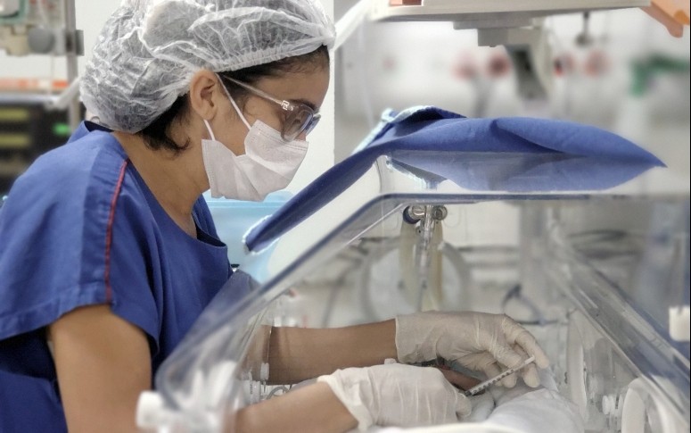 Palivizumabe: HRN imuniza cerca de 100 crianças da região Norte contra doenças respiratórias graves