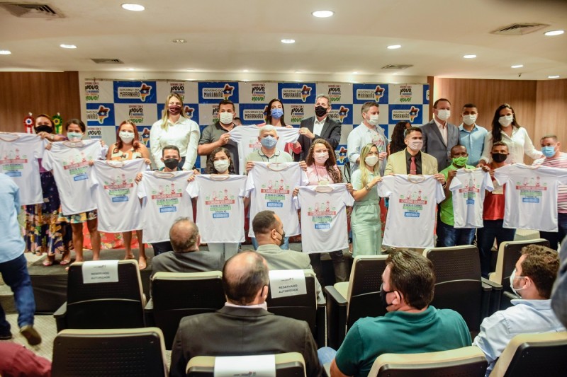 (Solenidade foi realizada no Palácio Henrique de La Roque (Foto: Karlos Geromy))