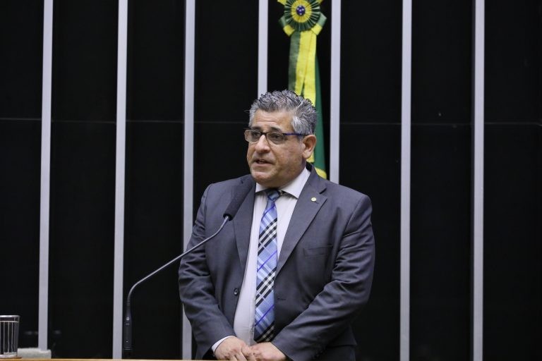Nereu Crispim defende a proteção do samba tradicional - (Foto: Cleia Viana/Câmara dos Deputados)