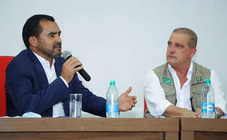 O governador Wanderlei Barbosa participou do lançamento do programa nacional Serviço Civil Voluntário realizado pelo ministro do Trabalho e Previdência, Onyx Lorenzoni - Foto: Antonio Gonçalves/Governo do Tocantins