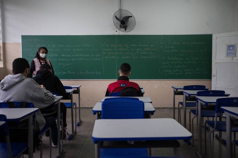 Em caso de dúvidas favor entrar em contato através do e-mail educa@joaoneiva.es.gov.br.