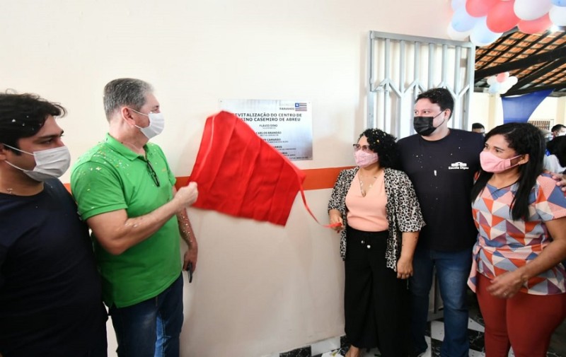 (O Centro de Ensino Casemiro de Abreu foi revitalizado. (Foto: Lauro Vasconcelos))