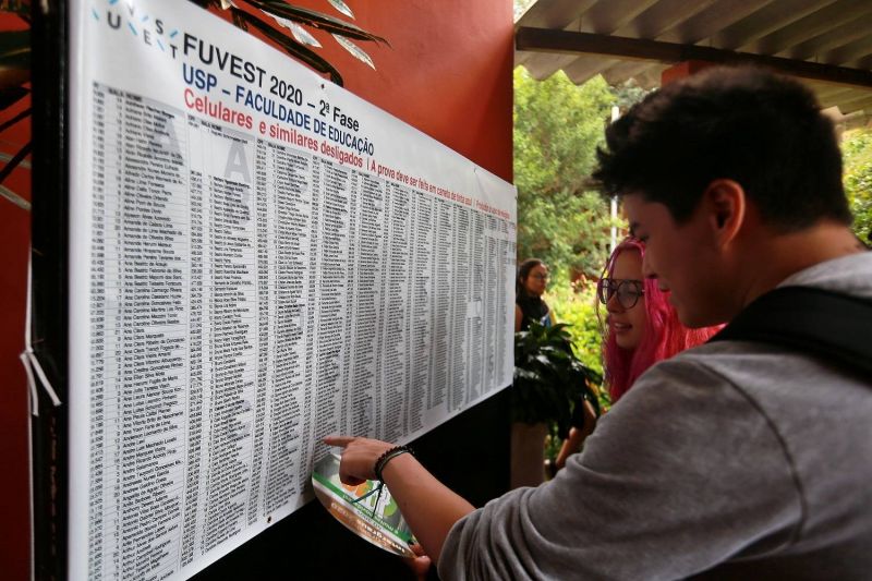 Estudantes podem conferir a segunda chamada do vestibular da Fuvest - (Foto: Hélvio Romero/Estadão Conteúdo - 31.01.2020)