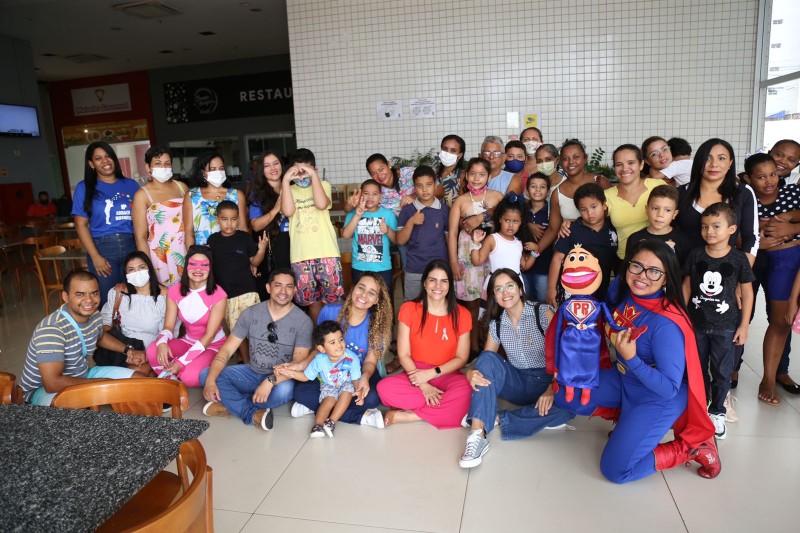 - Projeto Cinema oferece sessões especiais a crianças que fazem acompanhamento na Casa TEA (Foto: Márcio Sampaio)